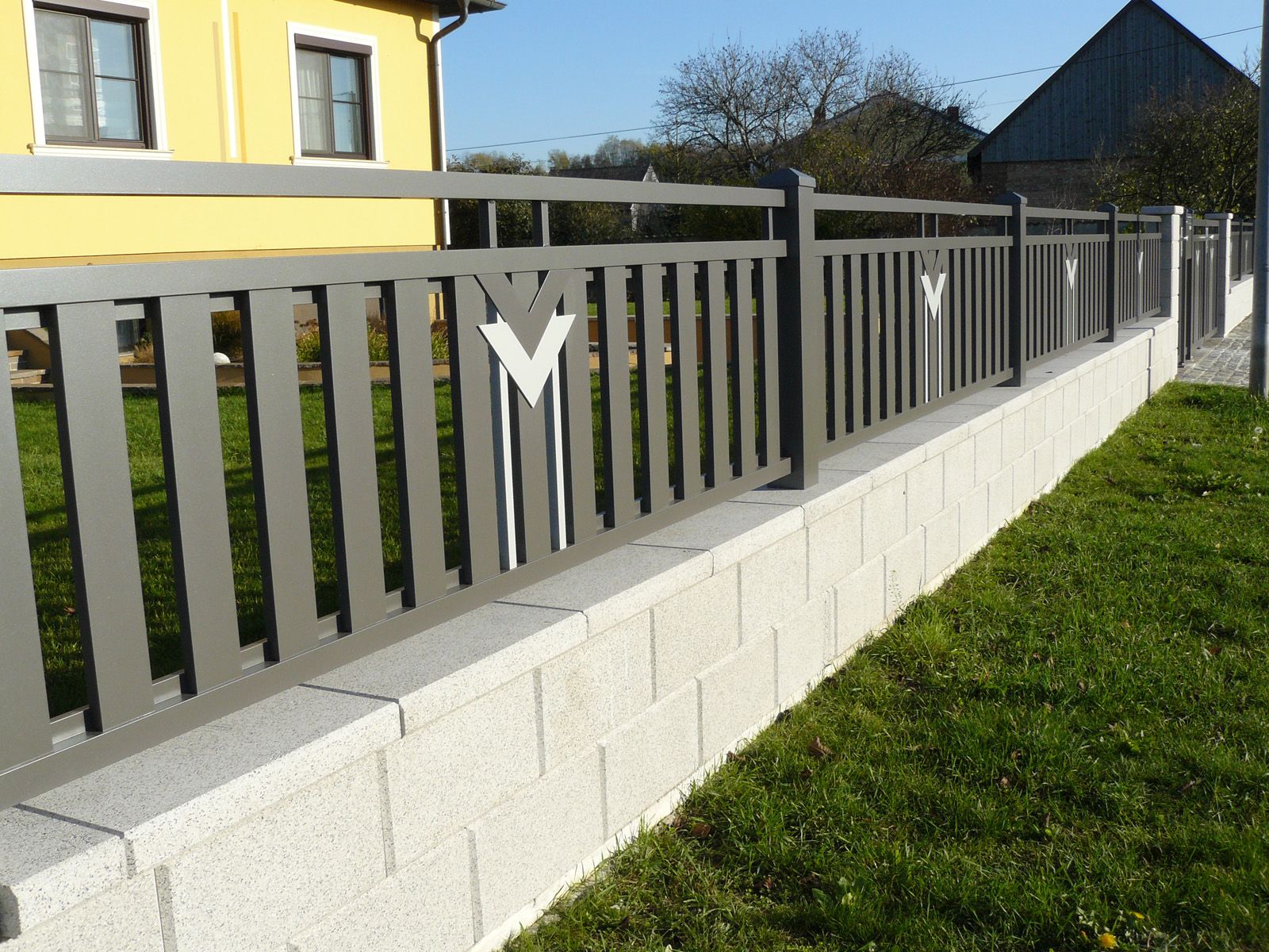 Svislý profil 80x20 mm