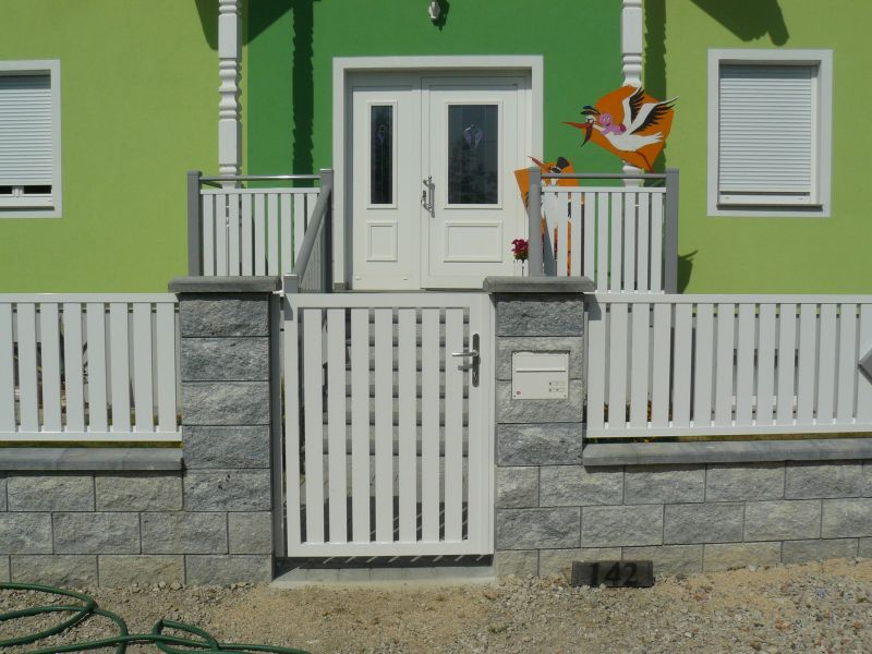 Svislý profil 80x20 mm