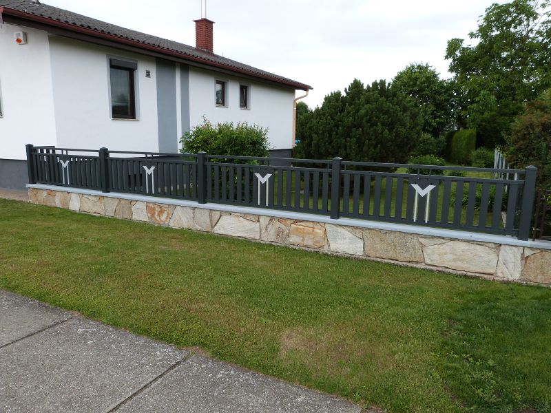 Svislý profil 80x20 mm