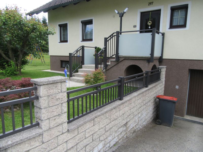 Svislý profil 20x20 mm