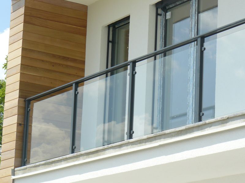 Zábradlí se sklem