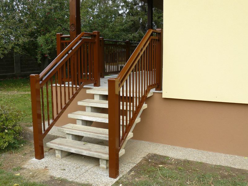 Svislé tyčky 20x20 mm