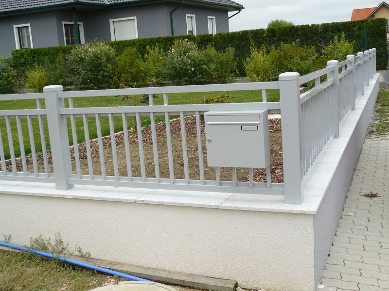 Svislý profil 20x20 mm