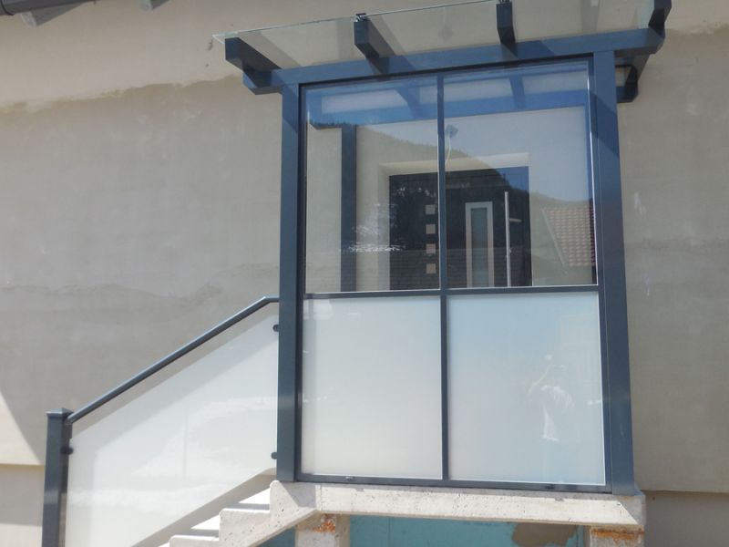 Posuvné stěny a fixní zasklení