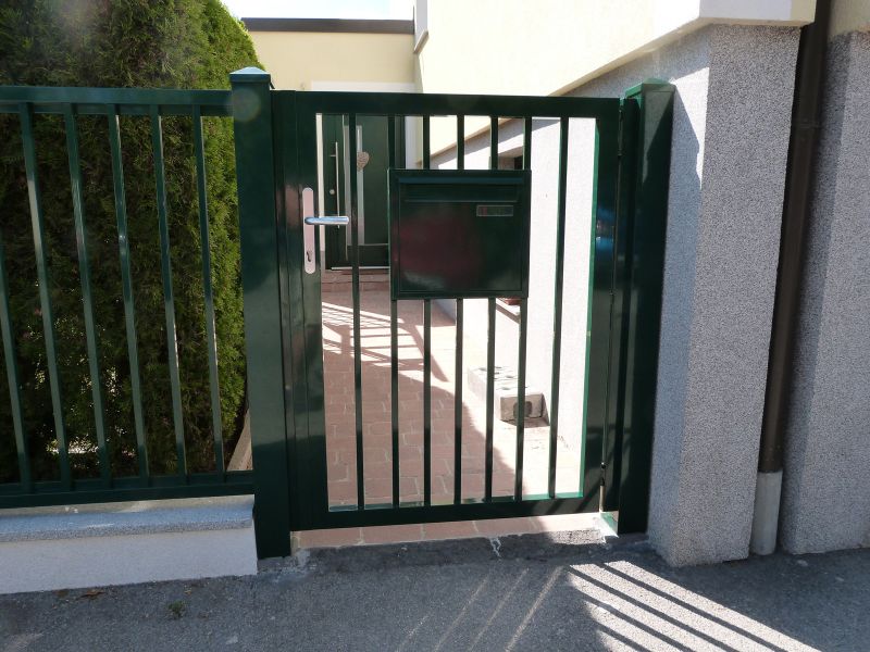 Svislý profil 20x20 mm