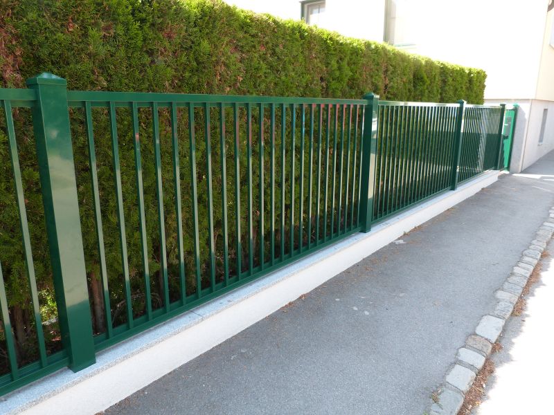 Svislý profil 20x20 mm